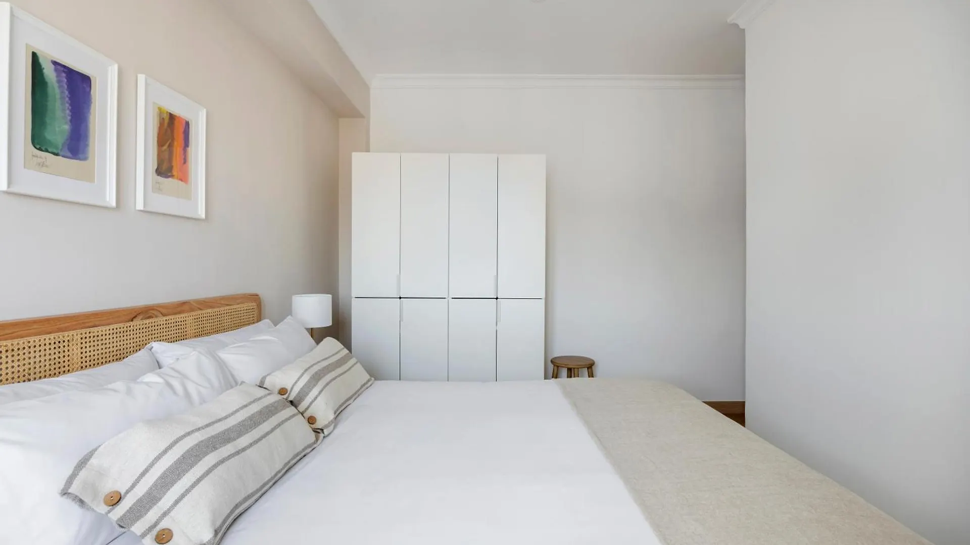 Amazing 3Bdr Apt In Cornella 1 Mins From Metro Cornellà de Llobregat