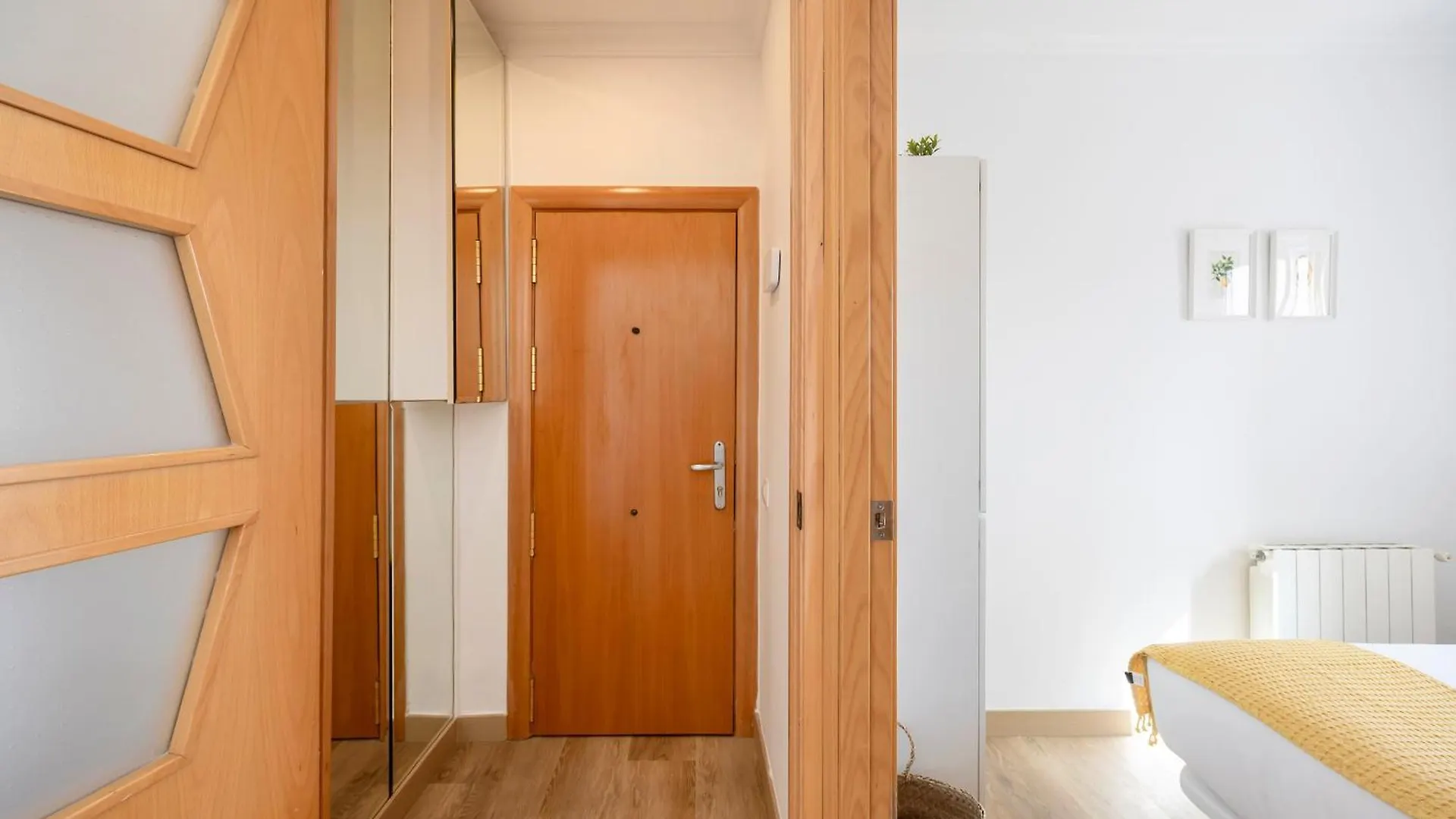 Amazing 3Bdr Apt In Cornella 1 Mins From Metro Cornella de Llobregat